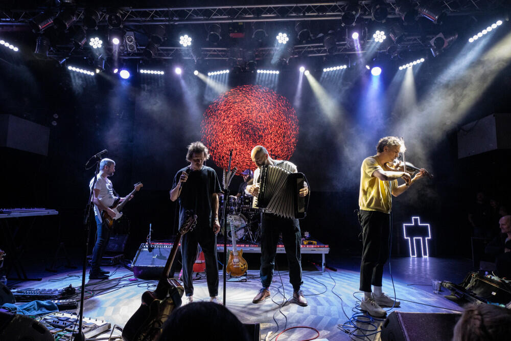 Lightdesign a projekce pro kapelu Zrní